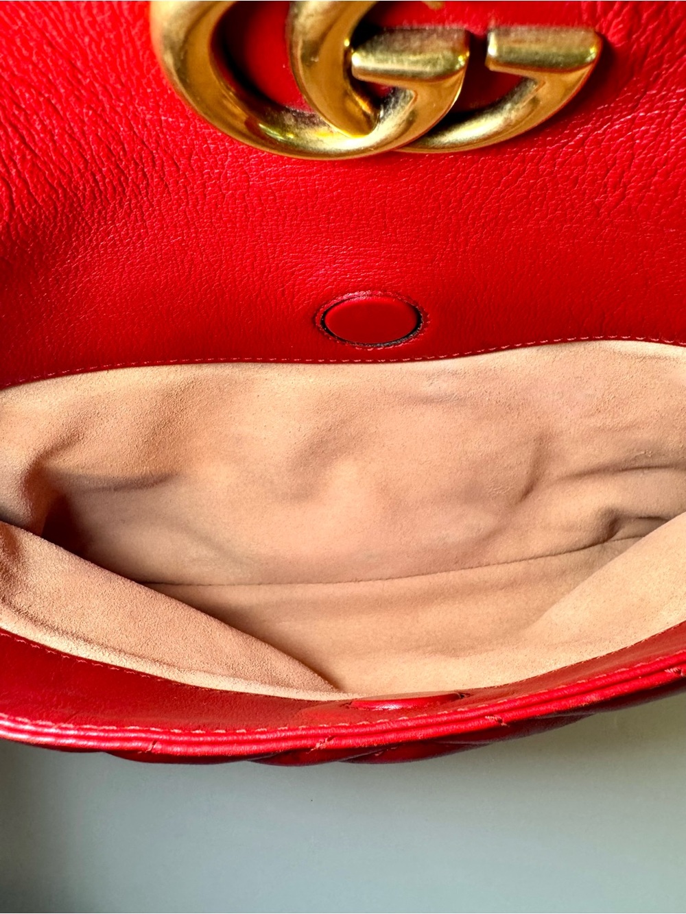 Gucci Red Calfskin Matelasse Medium GG Marmont Shoulder Bag W Gold Chain Strap - Picture 10 of 16